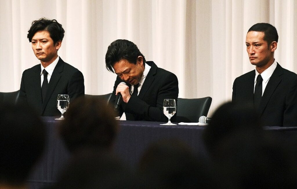 TOKIO 会見 毎日新聞